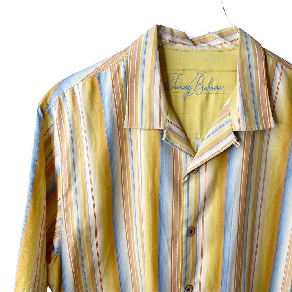 Tommy Bahama Silk Striped Short Sleeve Button Down Shirt Medium